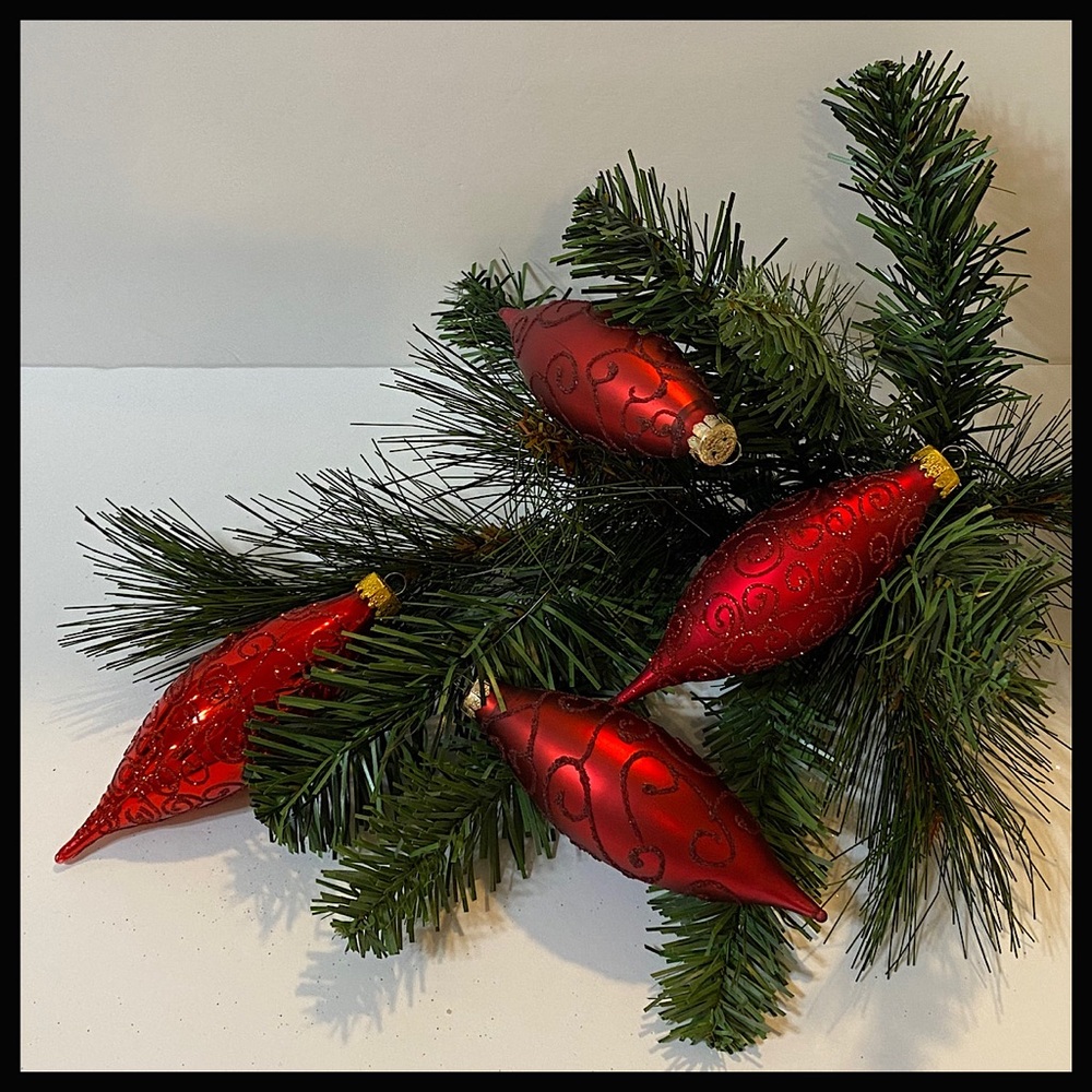 Set of 4 Glass Christmas Ornaments